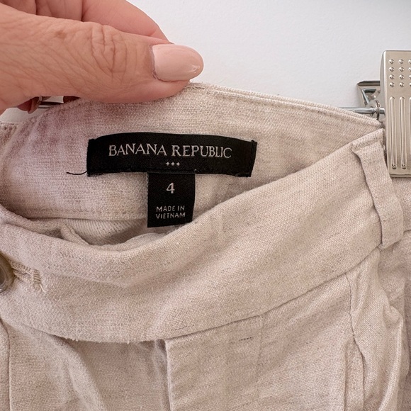 Beige Linen Shorts - Picture 3 of 4